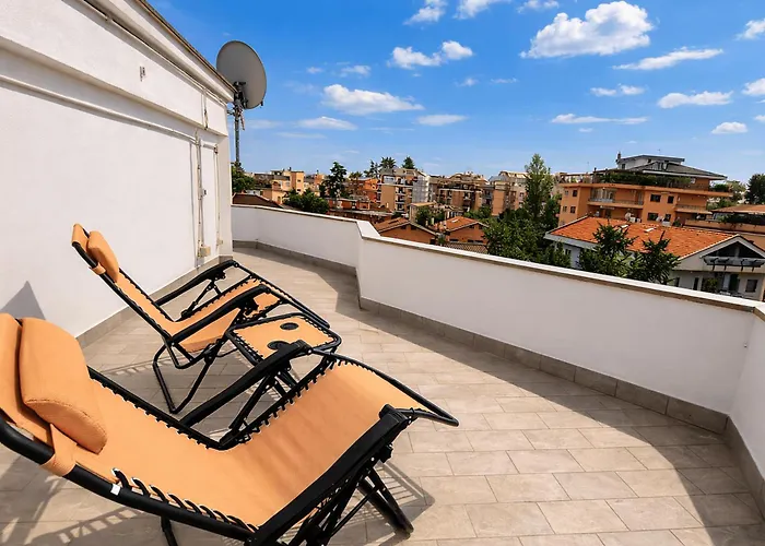 Terrace With A View Near Ospedale San Pietro דירה